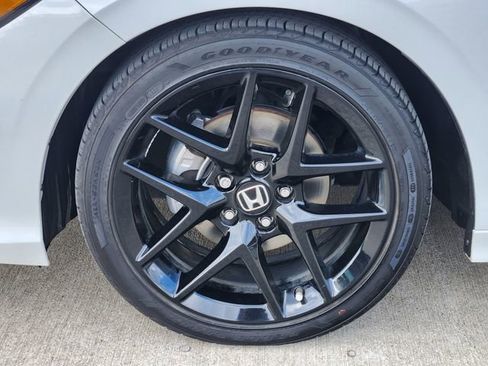 Used 2025 Honda Civic Sport image 10