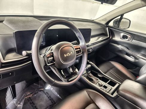 Used 2025 Kia Sorento S AWD/4WD image 16