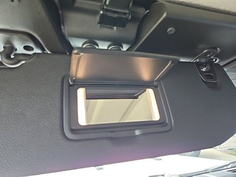 New 2025 Jeep Gladiator Sport image 59