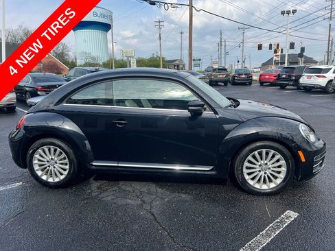 Used 2019 Volkswagen Beetle 2.0T SE FWD image 5
