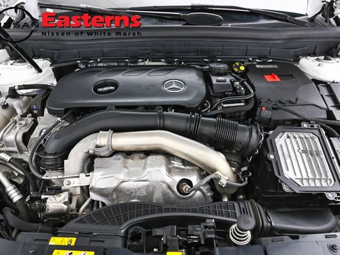 Used 2025 Mercedes-Benz GLB 250 w/ Exclusive Package image 7