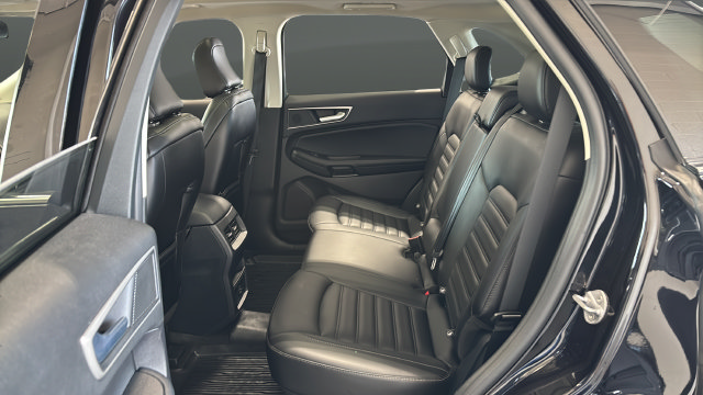 Used 2022 Ford Edge SEL AWD/4WD image 23