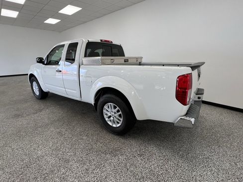 Used 2019 Nissan Frontier SV image 18
