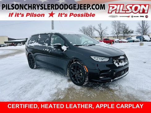 Used 2023 Chrysler Pacifica Touring-L w/ S Appearance Package image 1