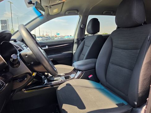Used 2014 Kia Sorento LX FWD image 10