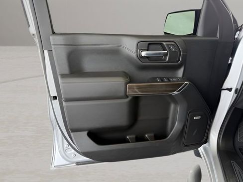 Used 2022 Chevrolet Silverado 1500 RST w/ Redline Edition image 15