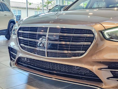 New 2026 Mercedes-Benz S 500 4MATIC image 5