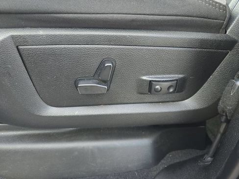 Used 2024 RAM 2500 Big Horn w/ Safety Group AWD/4WD image 30