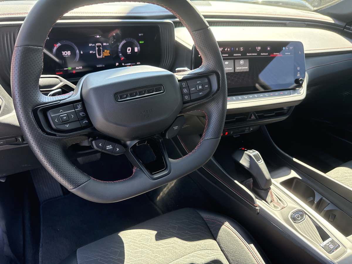 Used 2025 Dodge Charger Daytona R/T w/ Quick Order Package 25M R/T AWD/4WD image 15