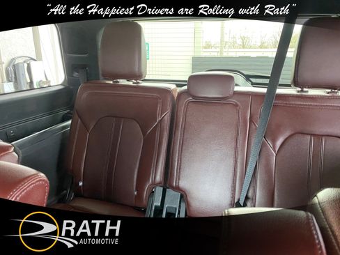 Used 2023 Ford Expedition Limited image 21