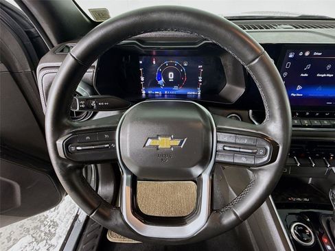 Used 2023 Chevrolet Colorado LT w/ LT Convenience Package II image 13