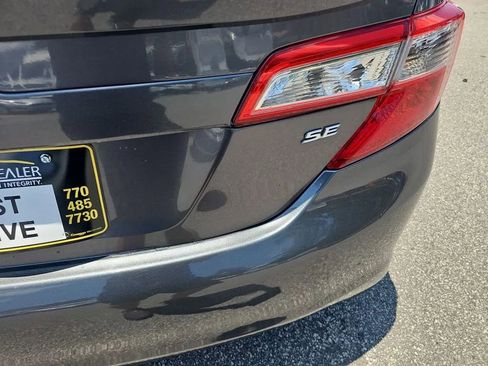 Used 2014 Toyota Camry SE FWD image 5