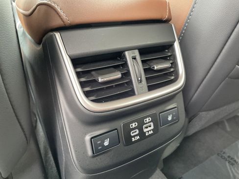 Used 2024 Subaru Outback Touring XT AWD/4WD image 23