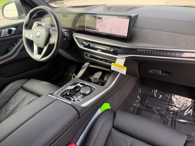Used 2026 BMW X5 xDrive50e AWD/4WD image 28