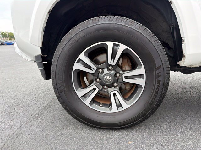 Used 2019 Toyota Tacoma TRD Sport RWD image 14