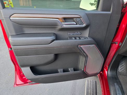 Used 2024 Chevrolet Silverado 1500 High Country w/ High Country Premium Package image 11