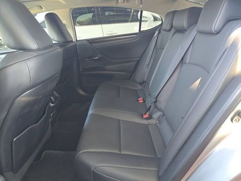 Used 2022 Lexus ES 350 w/ Accessory Package FWD image 7