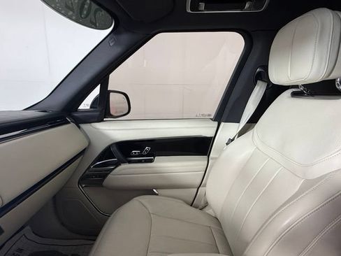 Used 2024 Land Rover Range Rover SE AWD/4WD image 24