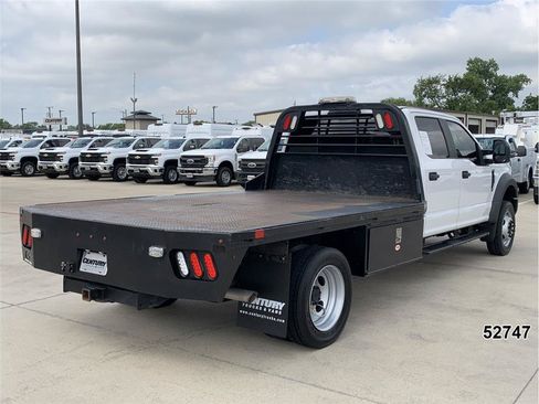 Used 2017 Ford F550 2WD Crew Cab Super Duty image 2
