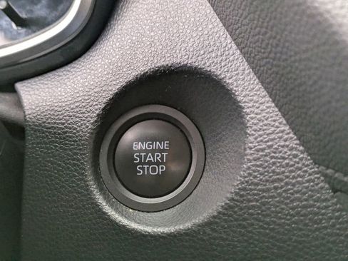 Certified 2024 Toyota Corolla Cross XLE image 27