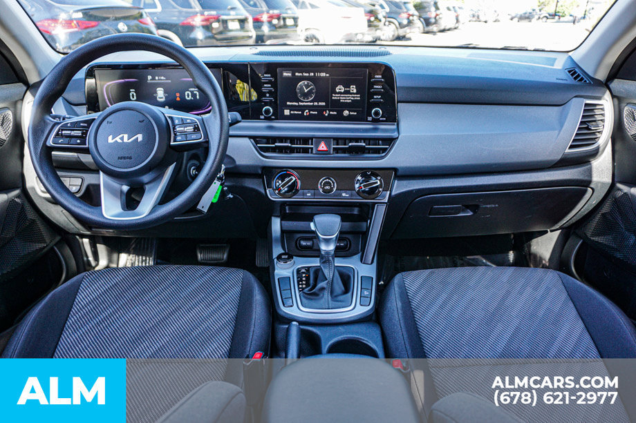 Used 2026 Kia Seltos LX FWD image 24