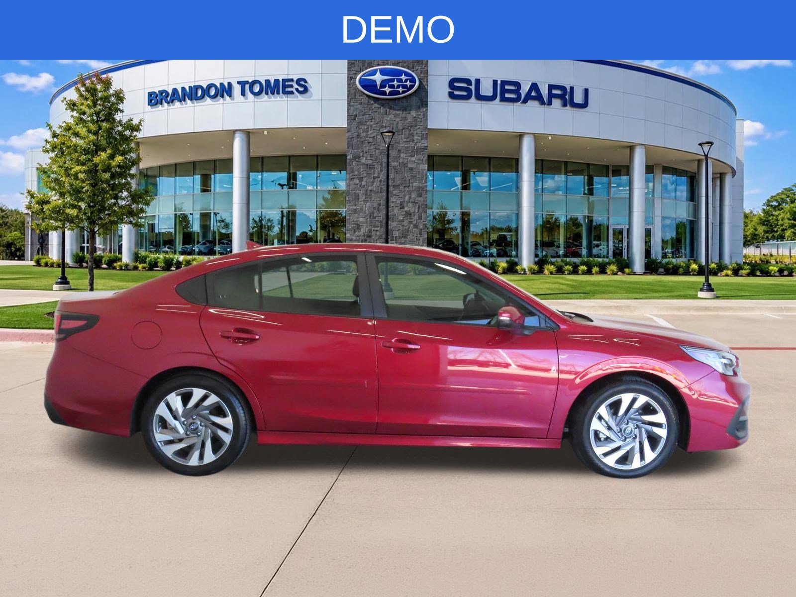 Used 2025 Subaru Legacy Limited AWD/4WD image 2