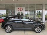 Certified 2022 Toyota Corolla Cross XLE image 3