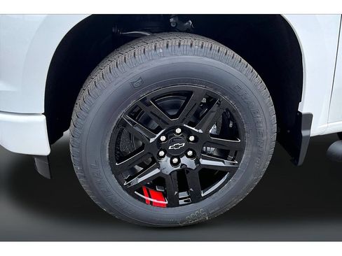 New 2026 Chevrolet Silverado 1500 RST w/ Redline Edition AWD/4WD image 13