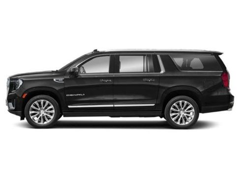 Used 2023 GMC Yukon XL AT4 w/ AT4 Premium Package AWD/4WD image 6