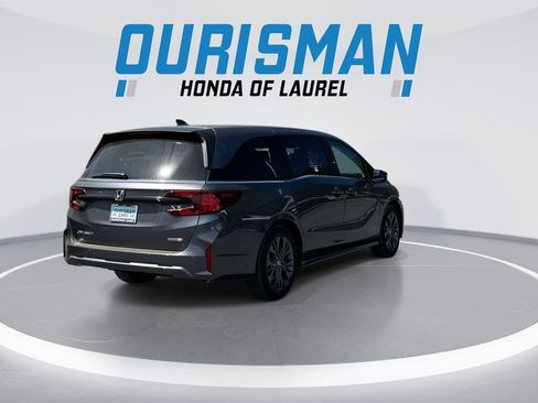 New 2026 Honda Odyssey Touring image 8
