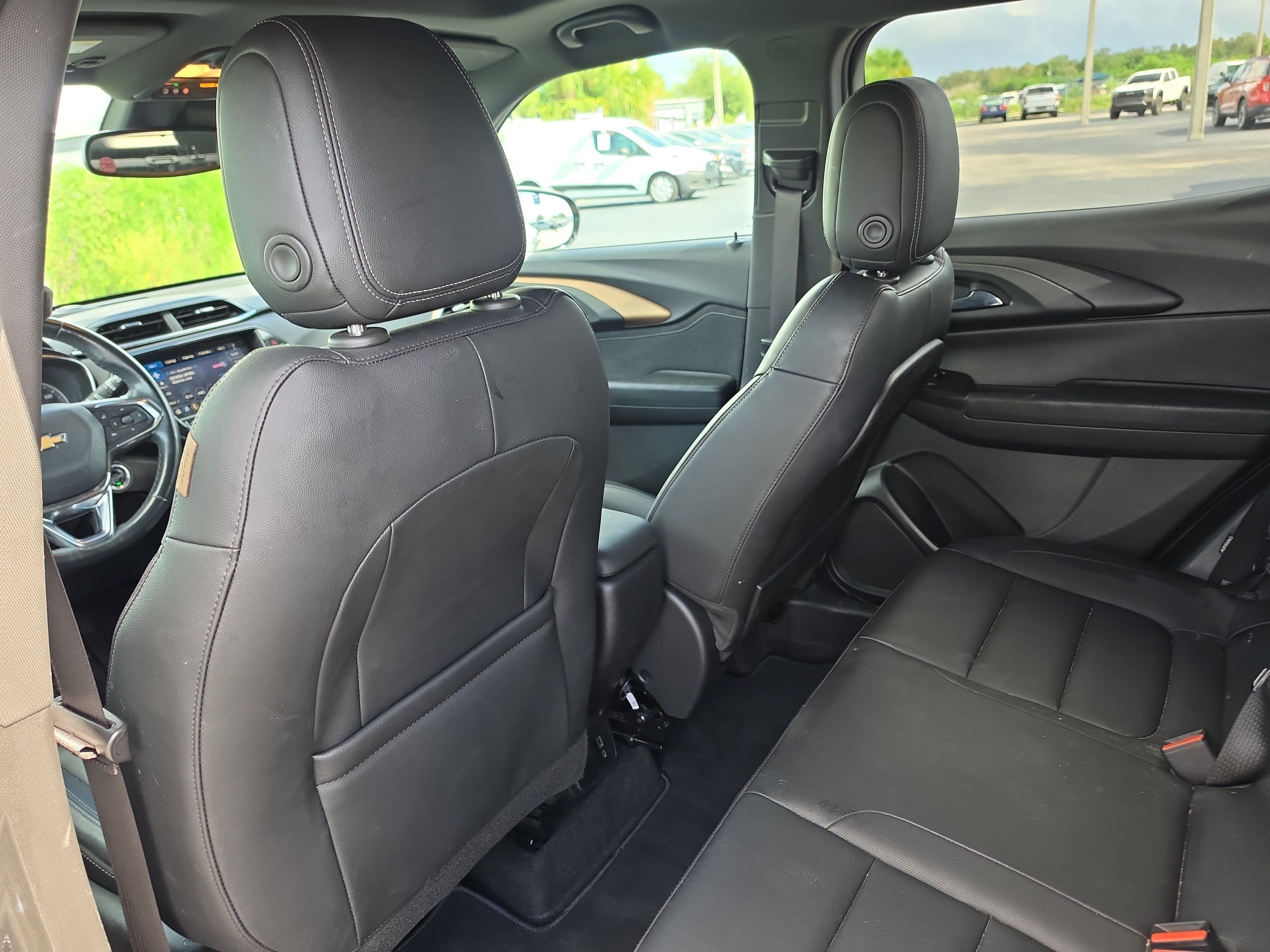 Certified 2022 Chevrolet TrailBlazer ACTIV w/ Sun and Liftgate Package FWD image 12