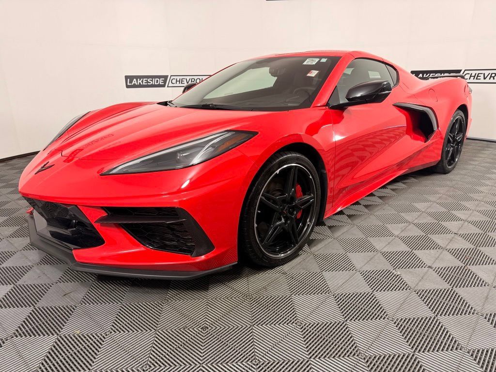 Used 2020 Chevrolet Corvette Stingray Preferred Cpe w/ 2LT Preferred Equipment Group RWD image 2