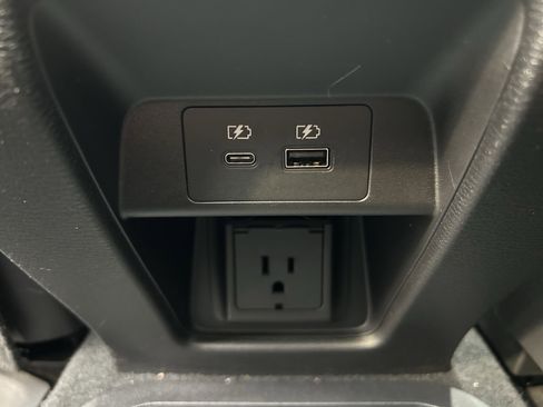 Used 2023 Mitsubishi Outlander SEL image 22