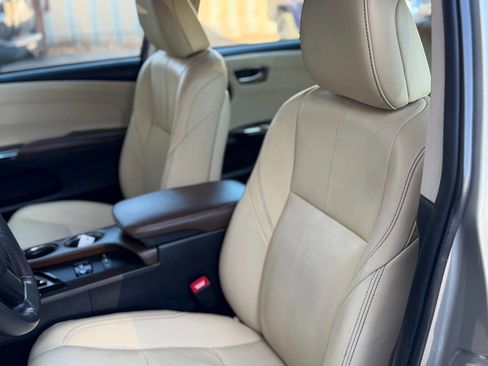 Used 2014 Toyota Avalon Limited image 14