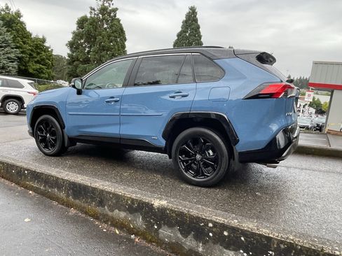 Certified 2024 Toyota RAV4 XSE w/ Weather Package AWD/4WD image 5