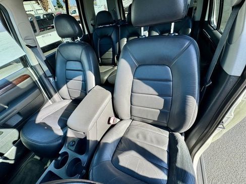 Used 2003 Ford Explorer Limited image 12