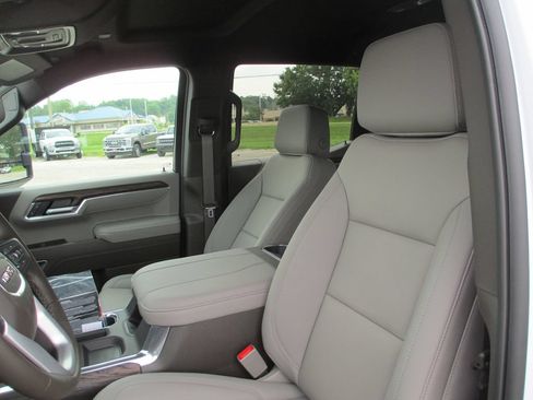 New 2026 GMC Sierra 1500 SLT w/ SLT Premium Plus Package AWD/4WD image 14