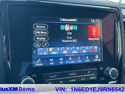 Used 2024 Nissan Frontier SV w/ Technology Package RWD image 26
