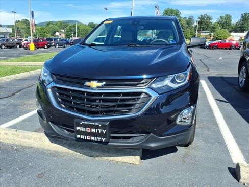 Used 2020 Chevrolet Equinox LS FWD image 4