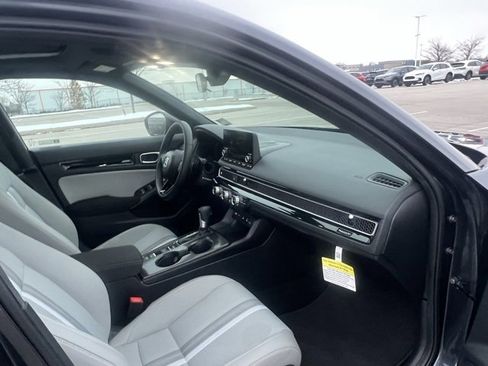Used 2025 Honda Civic FWD Hybrid Sedan image 31