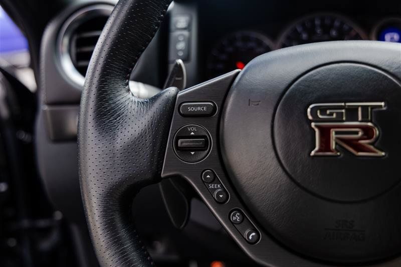 Used 2015 Nissan GT-R Black Edition AWD/4WD image 21
