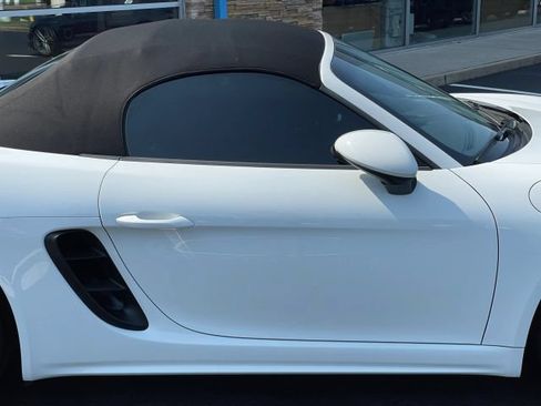 Used 2024 Porsche 718 Boxster S RWD image 18