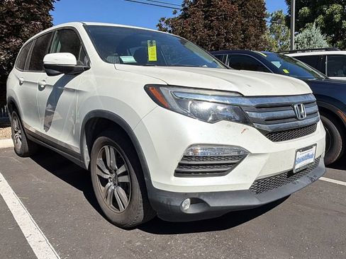 Used 2018 Honda Pilot EX image 1
