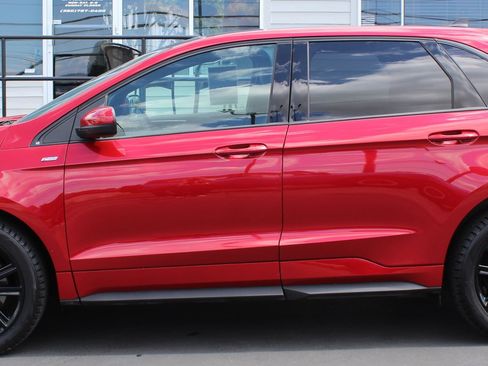 Used 2023 Ford Edge ST-Line image 3