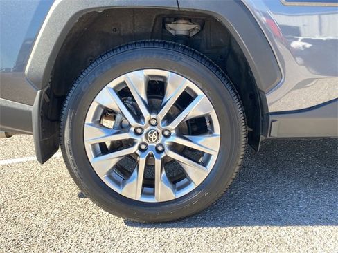 Used 2024 Toyota RAV4 XLE Premium image 9