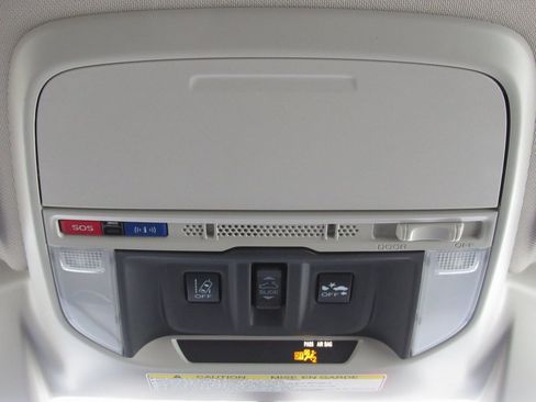 Used 2019 Subaru Forester Premium image 24