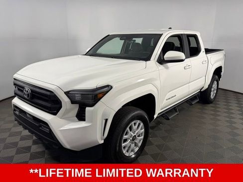 Used 2024 Toyota Tacoma SR5 image 3