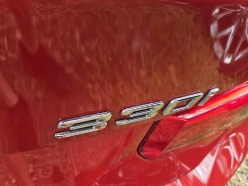 Used 2017 BMW 330i Sedan RWD image 19