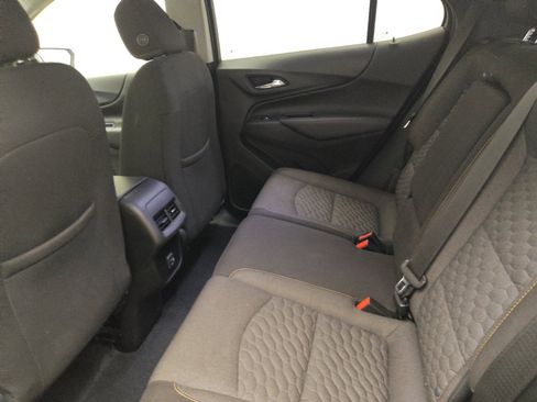 Used 2019 Chevrolet Equinox LT image 18