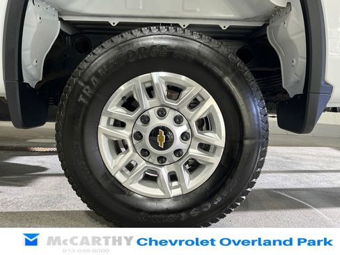 Used 2025 Chevrolet Silverado 2500 LT w/ Convenience Package image 28
